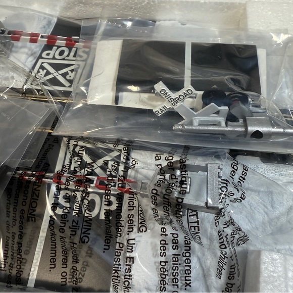 Coca Cola Bachmann hawthorne village dual crossing gate NEW - Picture 2 of 5